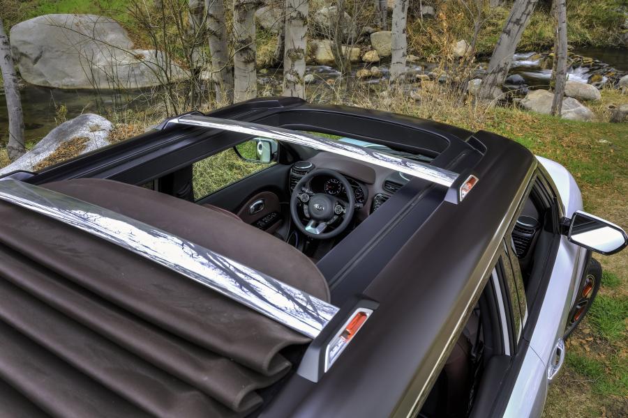  Kia Trailster e-AWD Concept 2015 года  (фото 21 из 25)